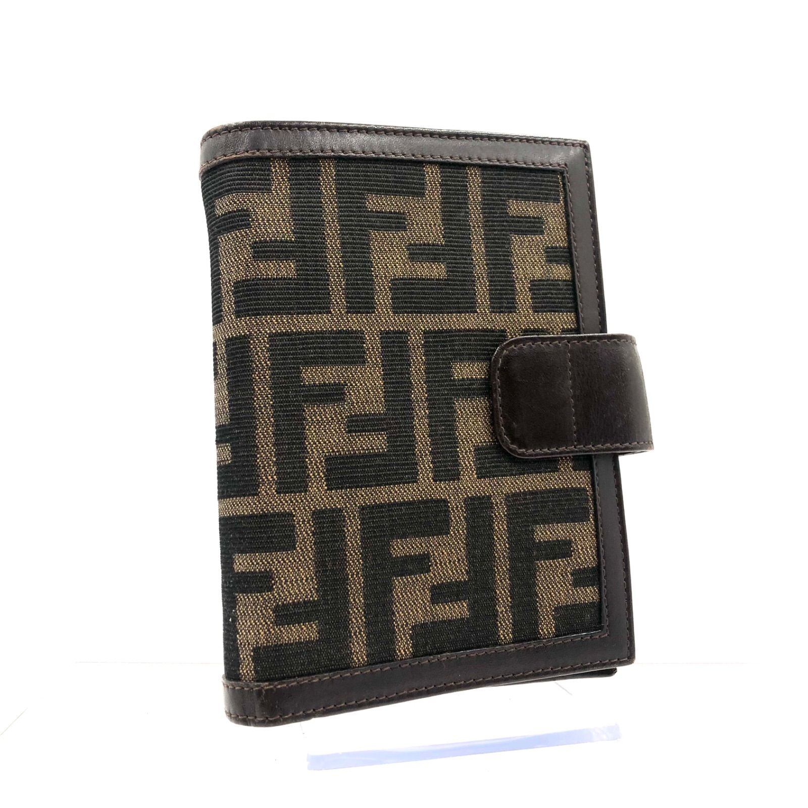 美品 FENDI ズッカ柄 手帳カバー フェンディ □外観極美品□FENDI フェンディ ズッカ 手帳カバー アジェンダ