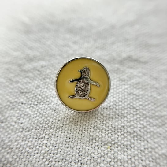 ●『2個セット』タキシードペンギン(クリームイエロー)15㎜