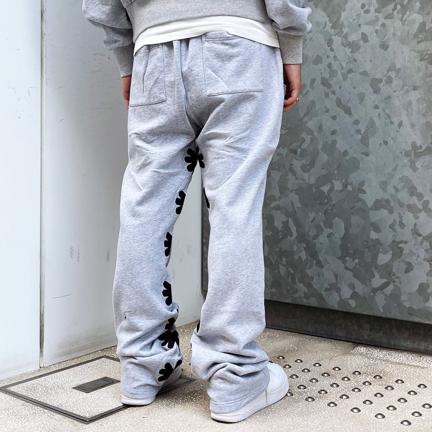 LOSTSHDWS / OG SUN LOGO SWEATPANT | HOLICK