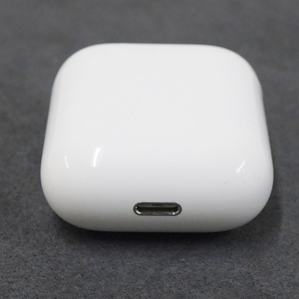 Apple AirPods with Charging Case エアーポッズ 充電ケースのみ 第二