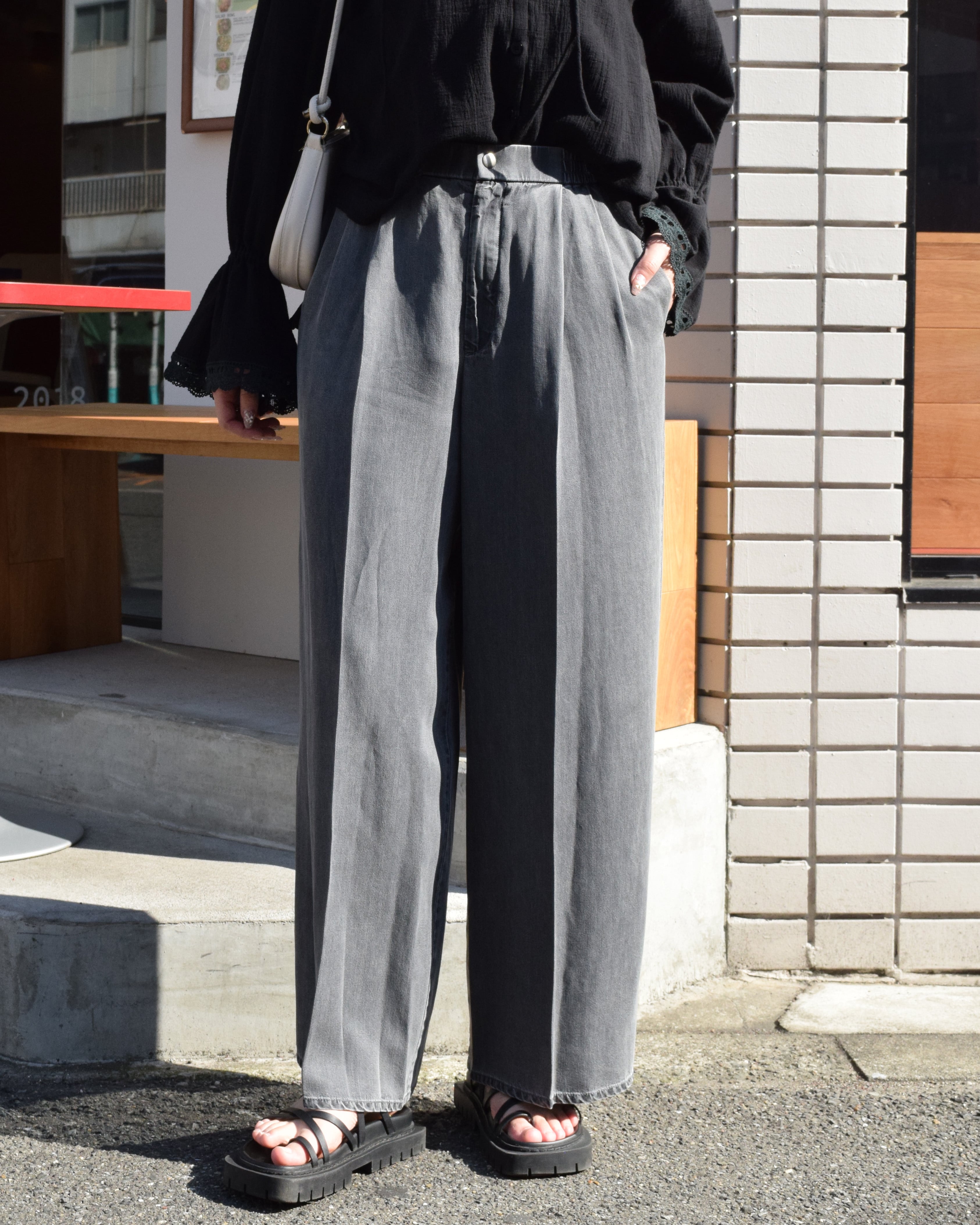 R812707 テンセルデニム2タックパンツ | ROSIEE