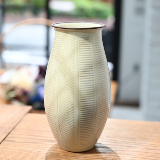 -Fat Lava- Elegant Shape Flower Vase / Germany