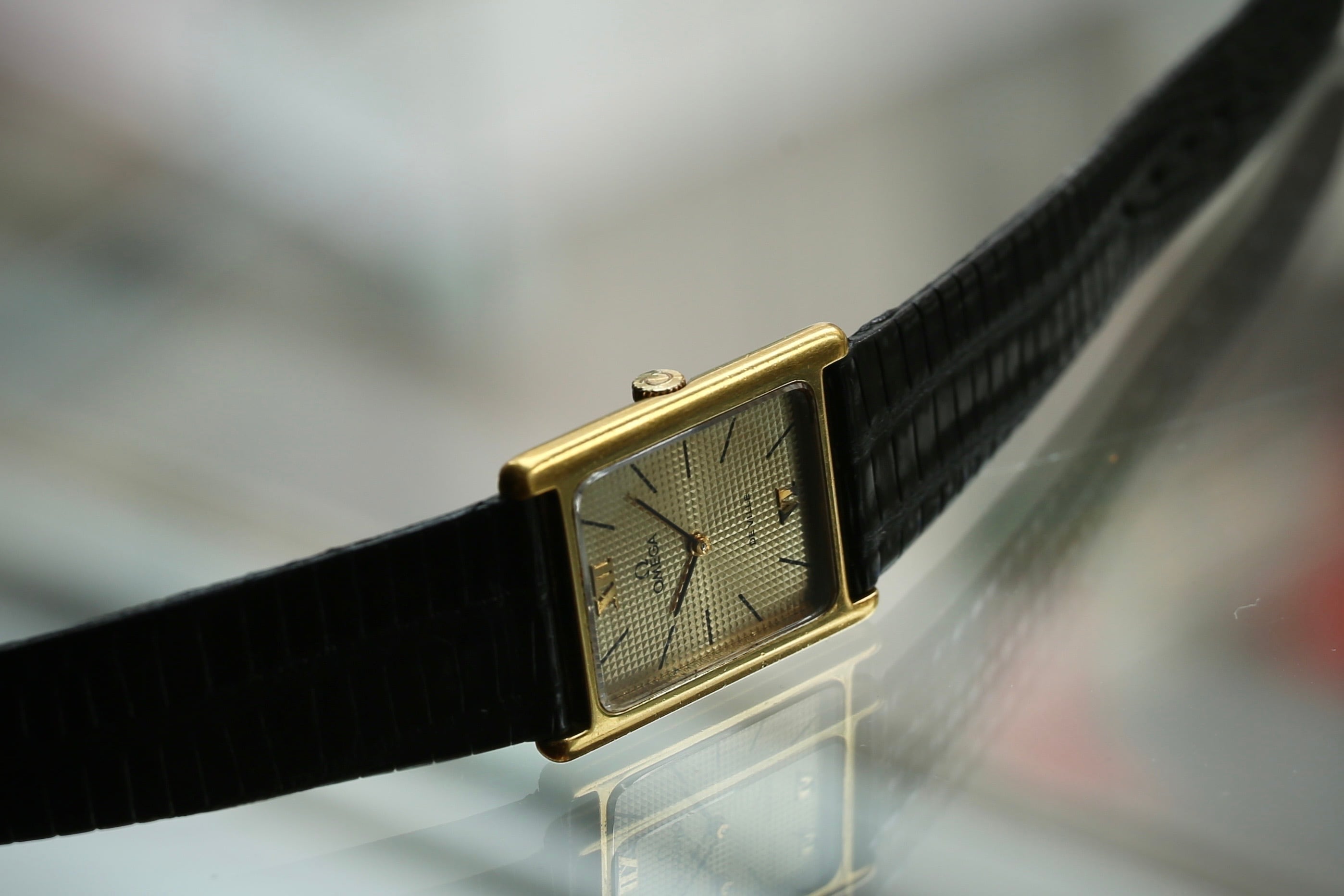 OMEGA】 1973年製 オメガ 『 デビル H型レクタンギュラー 』エンボス