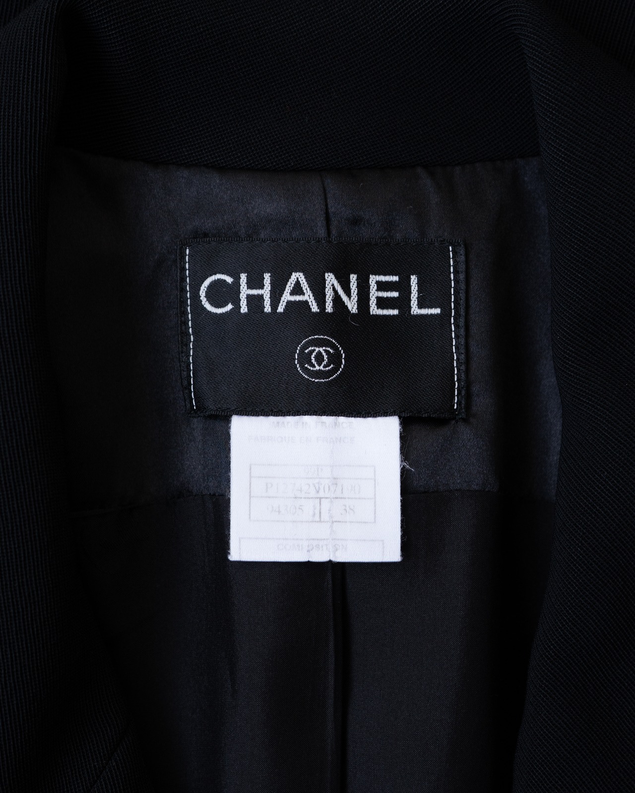 〈CHANEL〉CC Button Jacket P12742 V07120