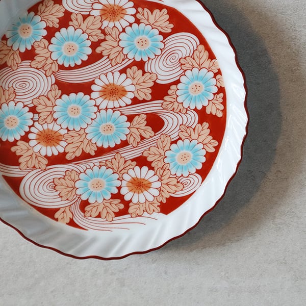 有田焼 流水菊4寸突立波渕皿 33-172 | MARUFUKU utsuwanohana