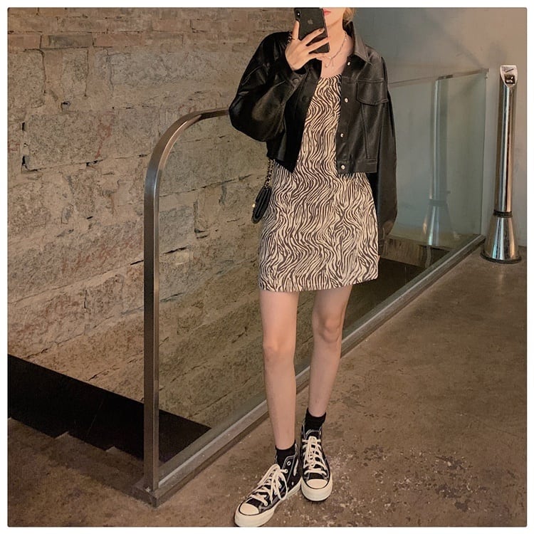 本革ライダースショート丈 アニメタルサイン入り！