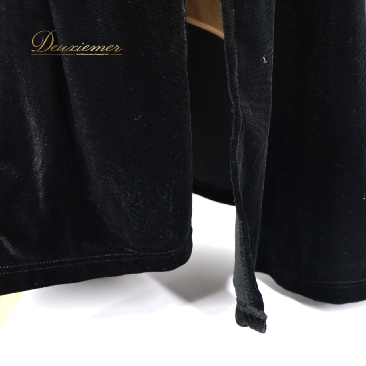 ベリーダンス 衣装 バラディドレス ブラック系 ベロア 光沢 ワンピース ドレス 無地 シンプル スリット セクシー 黒 高級感 ダンス衣装 ステージ衣装 バラディ オールブラック 上品