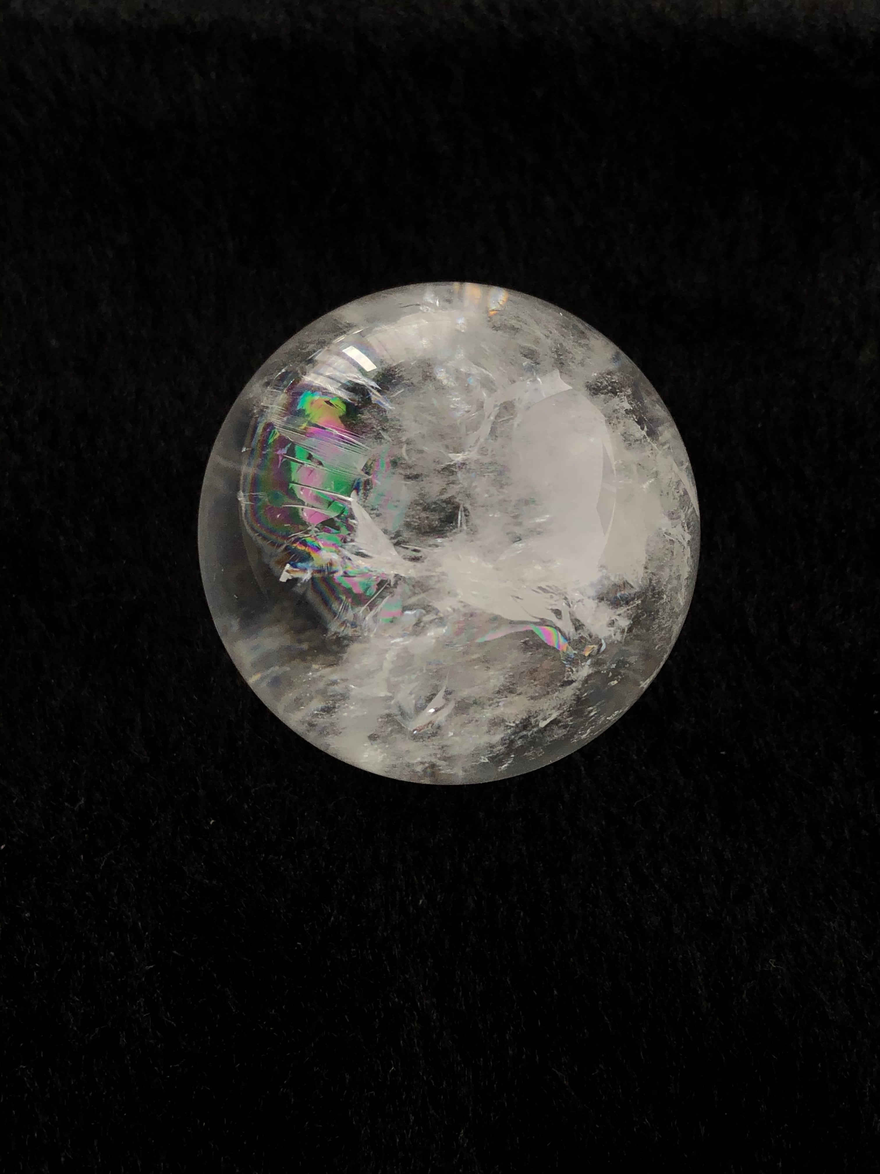幸せを呼ぶ♡虹入り水晶の丸玉（50mm） | 虹色の星