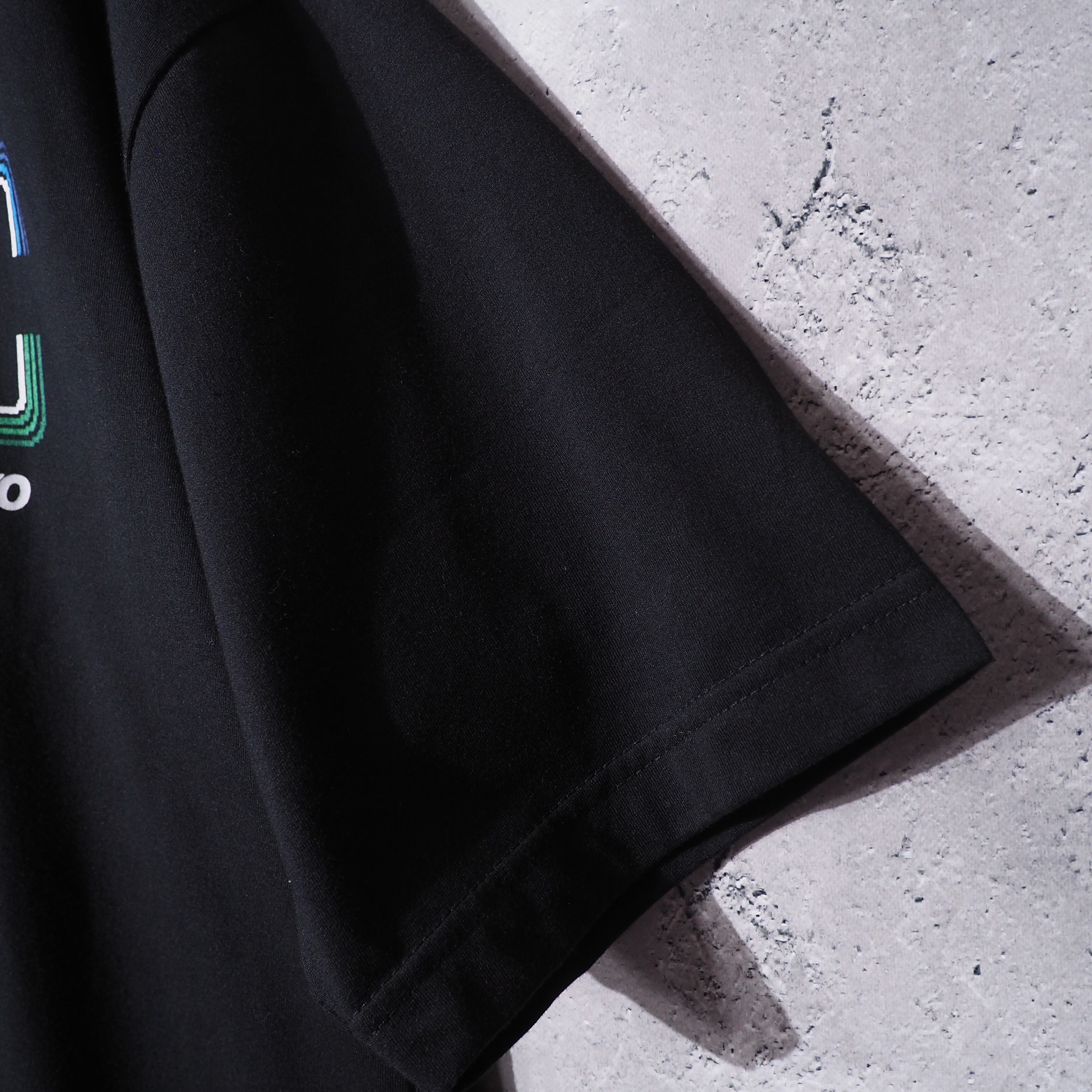 " 電影試片室 - MUSIC TELEVISION " printed Tee