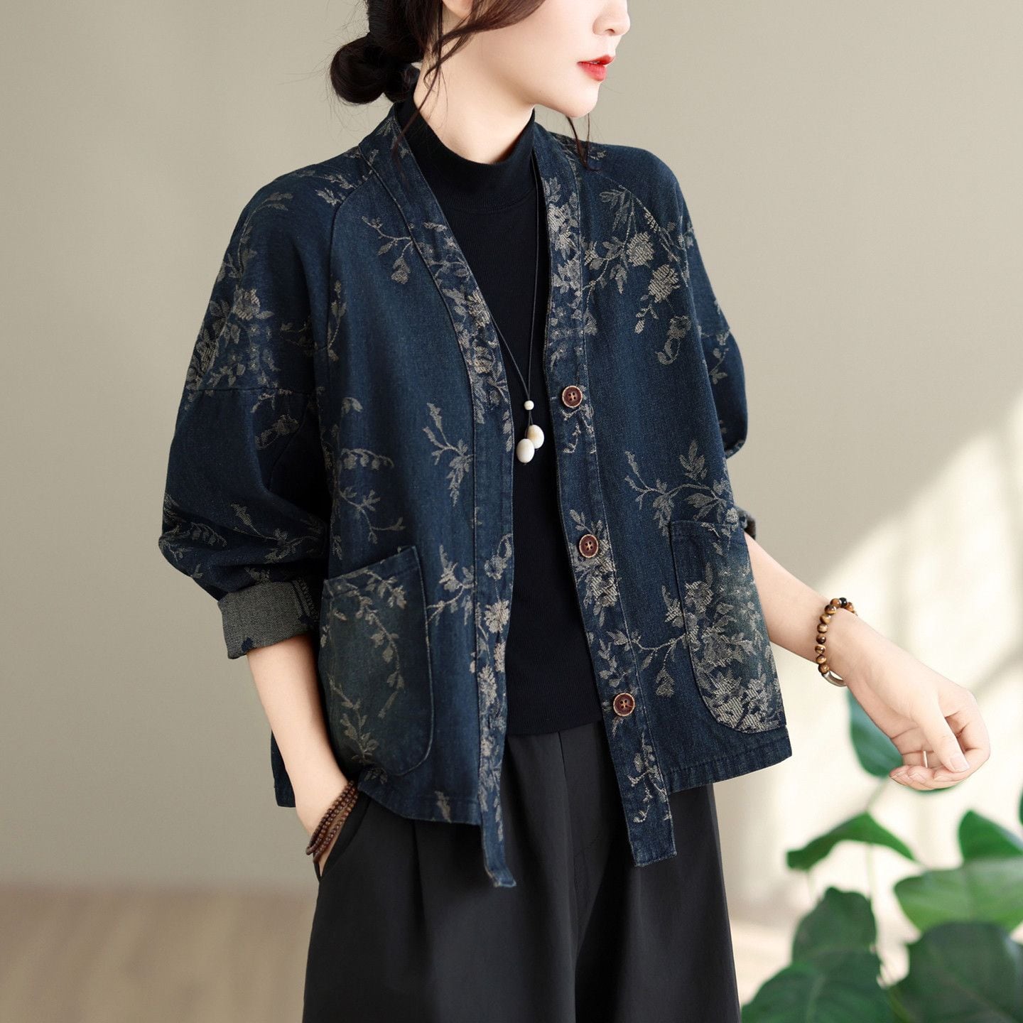 FLORAL JACQUARD RELAXED SHORT BUTTONED JACKET M-18543