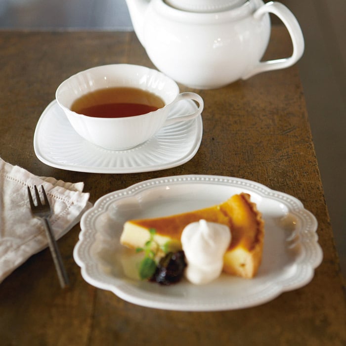 hoyara(ほやら)ケーキプレート ケーキ皿 19cm アンティーク調 可愛い食器 お洒落食器【日本製】