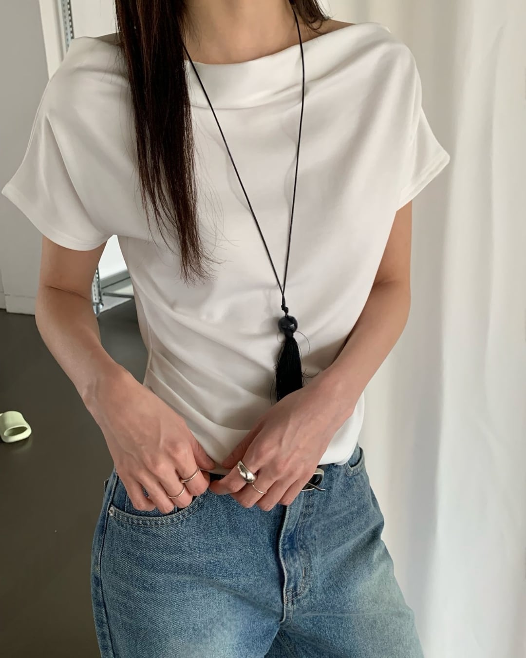 アシンメトリーネックドレープトップス