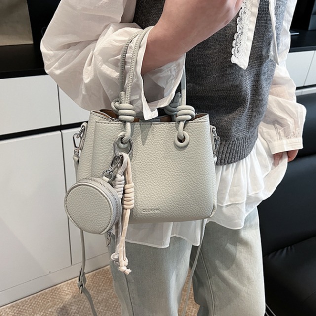 ポーチチャーム２WAYバケットバッグ