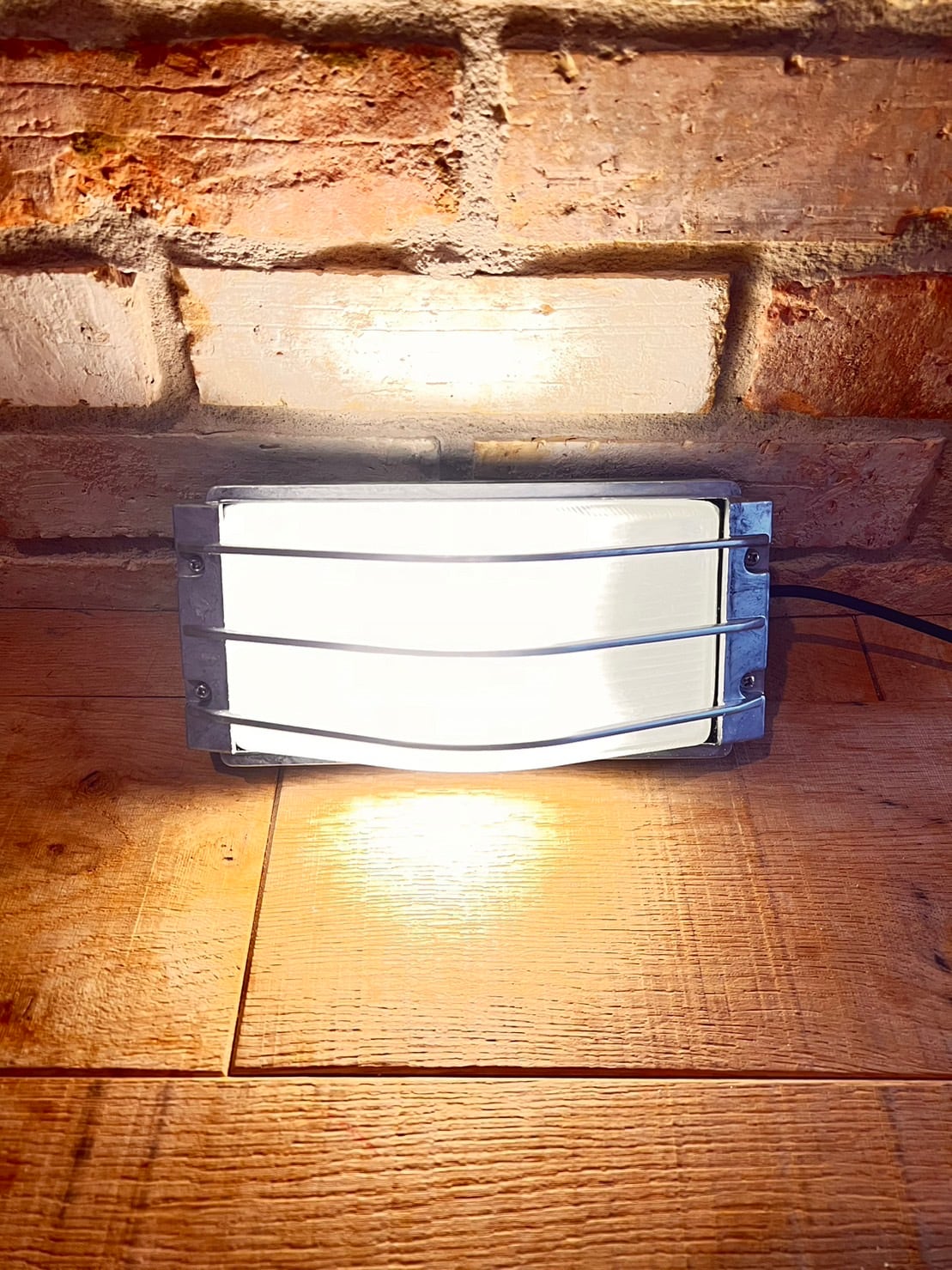 リュクス・インダストリアル ウォールランプ | izumi Lamp