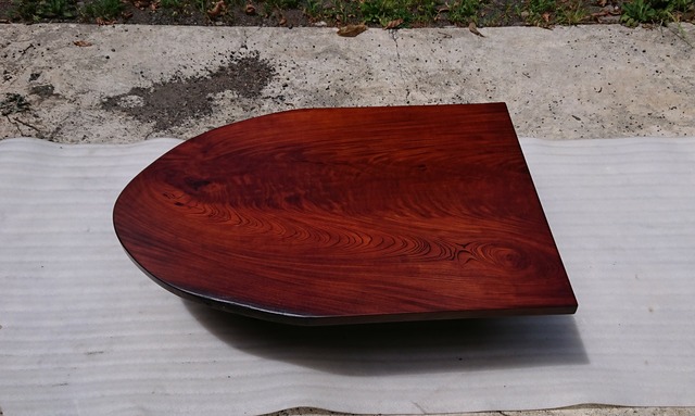 【送料無料】ケヤキ一枚板半楕円形ローテーブル・ダイニングテーブル 拭き漆仕上げ【一点もの】