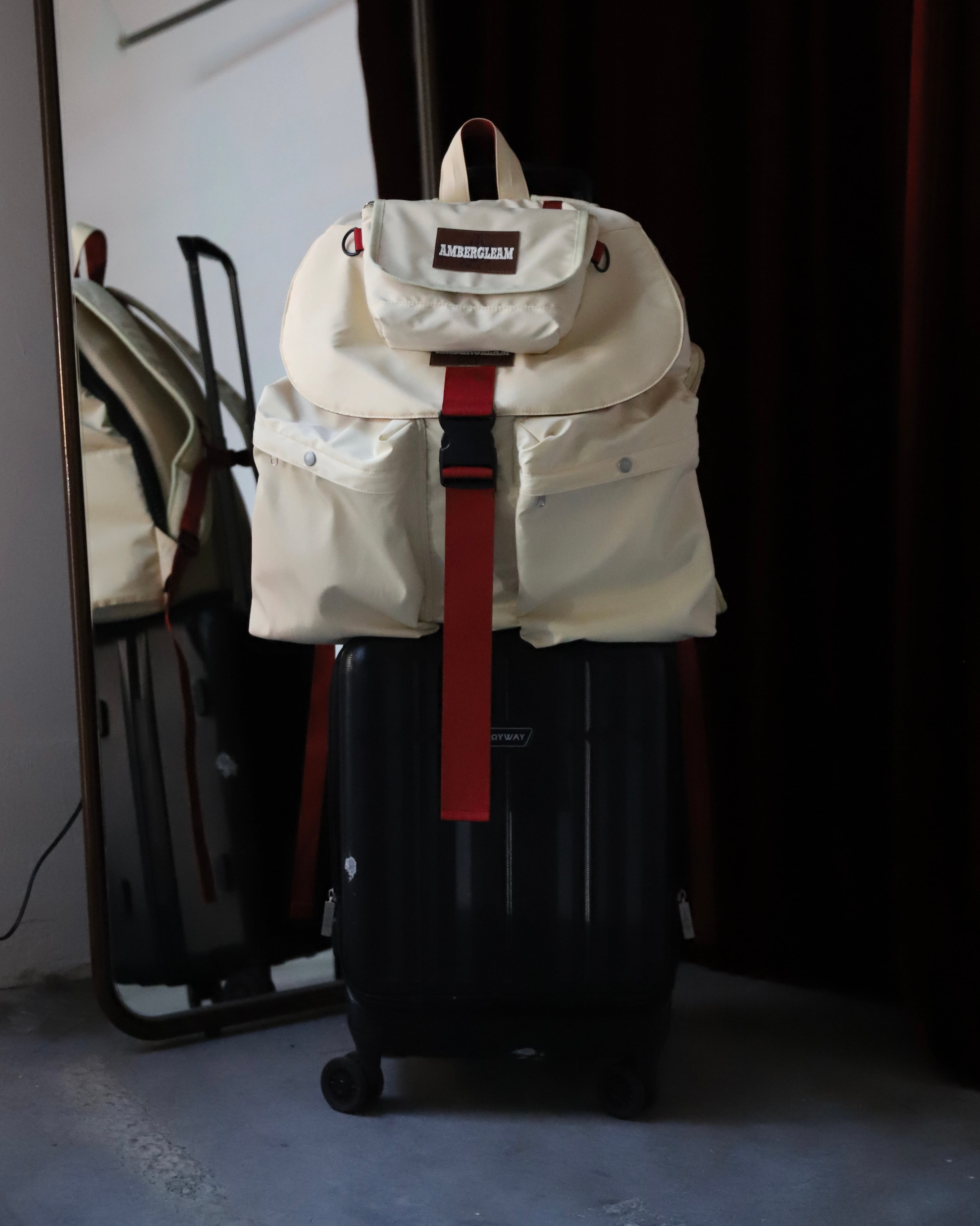 Leather Traveler's Backpack | AMBERGLEAM