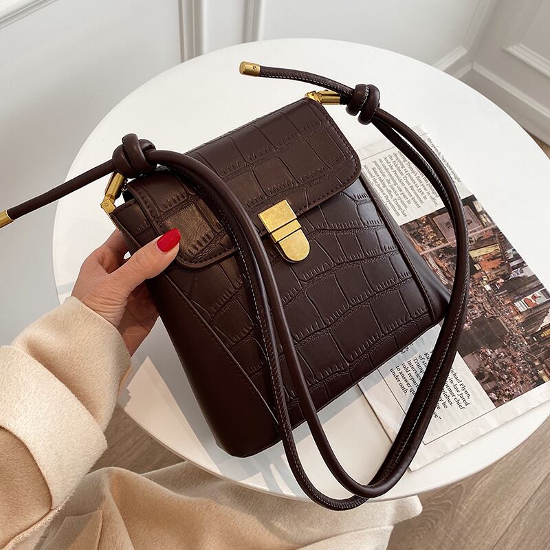 スタンダードレッド レトロ オータム 秋物 ウィンター 冬物 手作りハンドバック88638036720