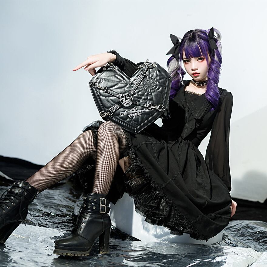 ショルダーバッグ ハート 五芒星 メタルギア 闇かわいい 系｜天使と