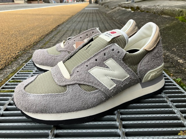 NEW BALANCE M990 TA1 (GRAY)