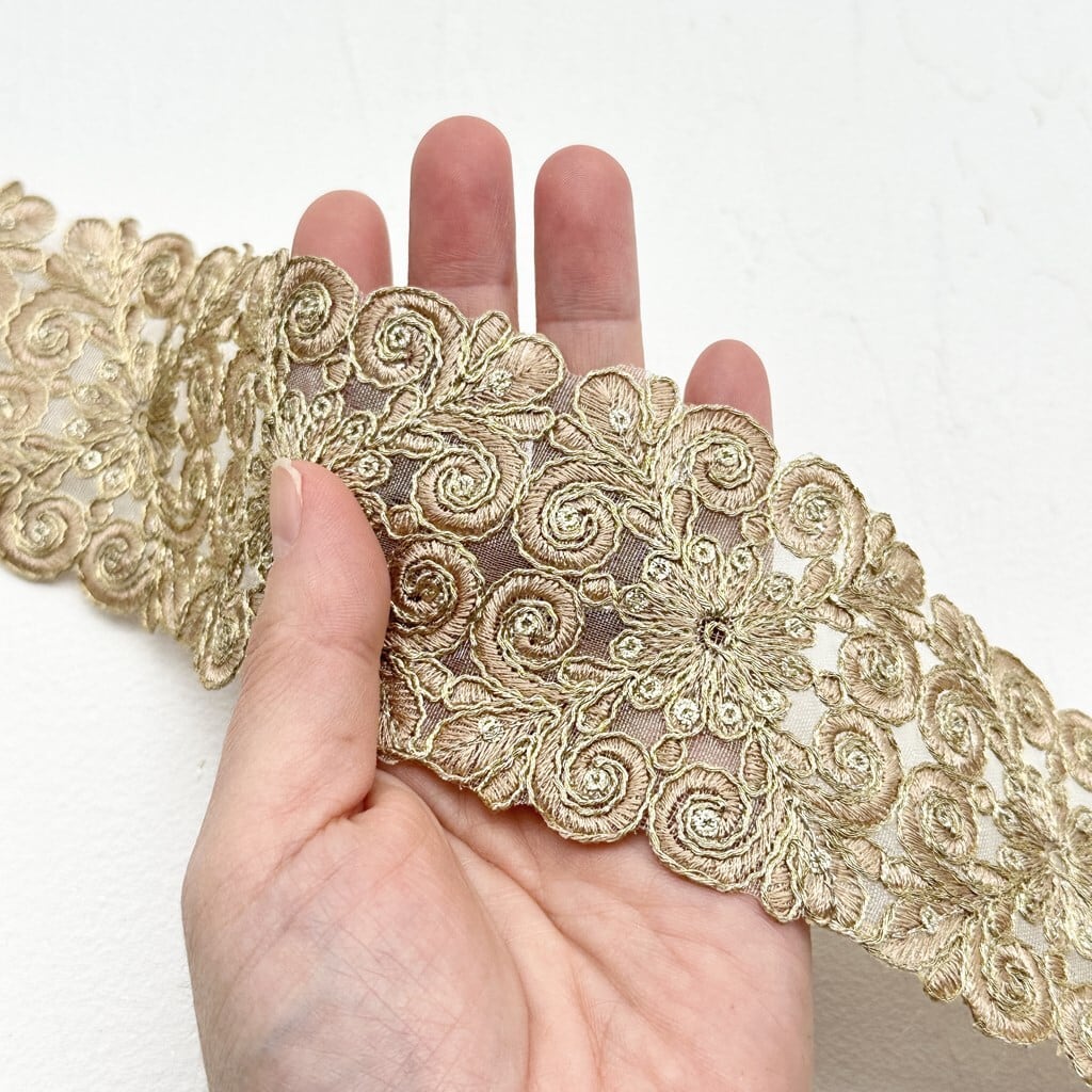 ロイヤルガーデン [ベージュ]インド刺繍リボン 1334 | インド刺繍