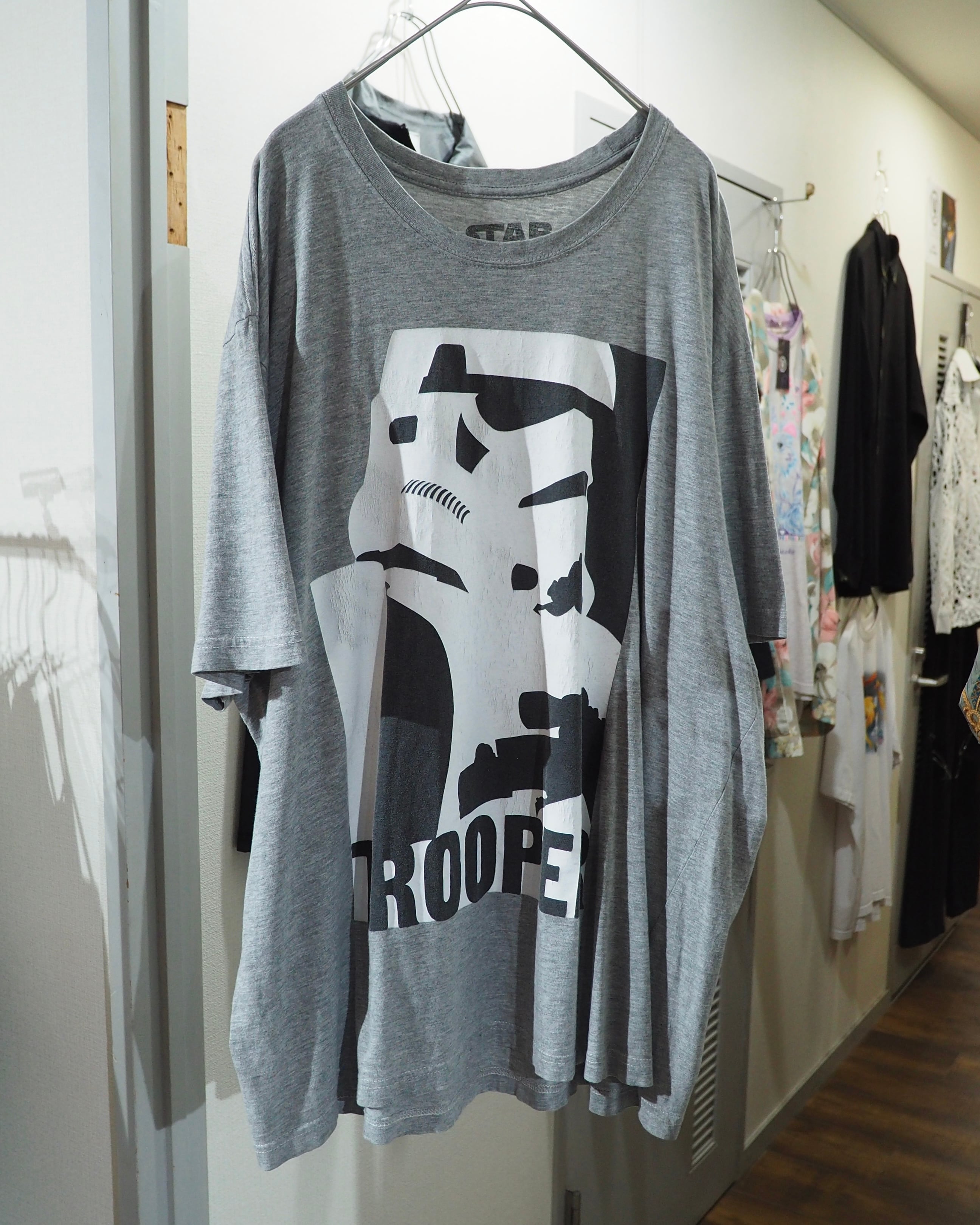 " STARWARS - Stormtrooper " Cracks Graphic printed SS Tee