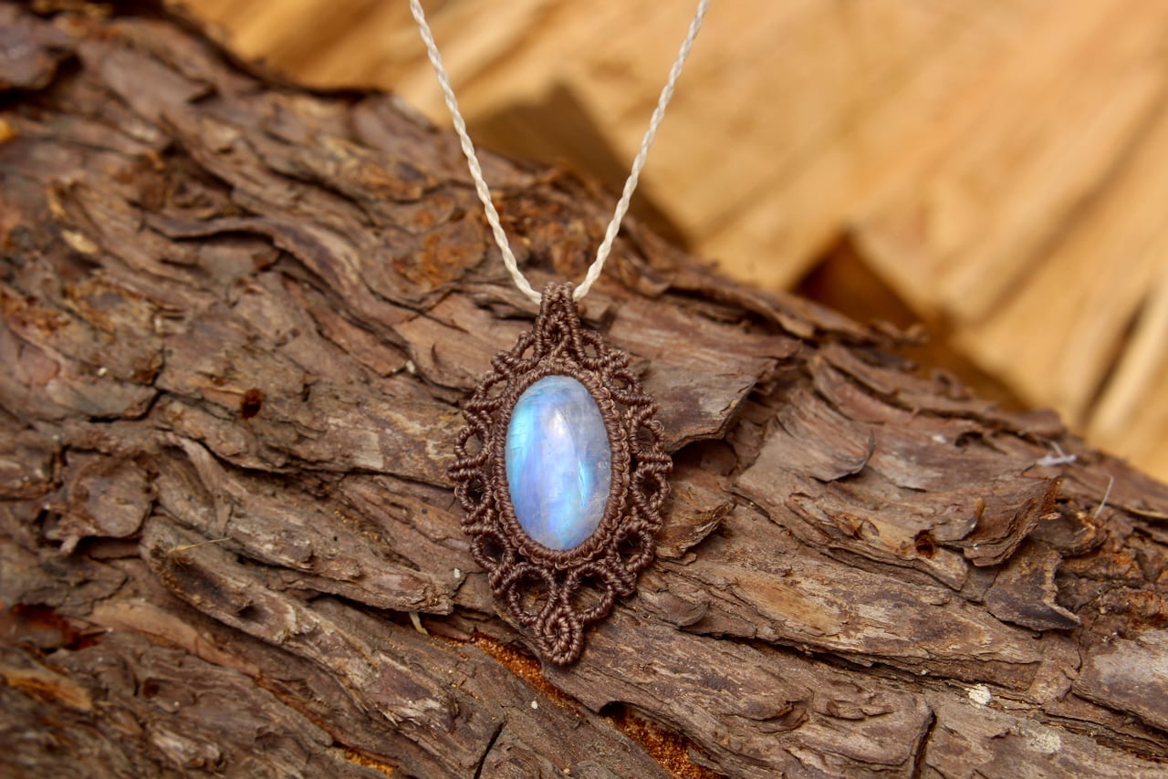 Rainbow moonstone micro macrame pendant