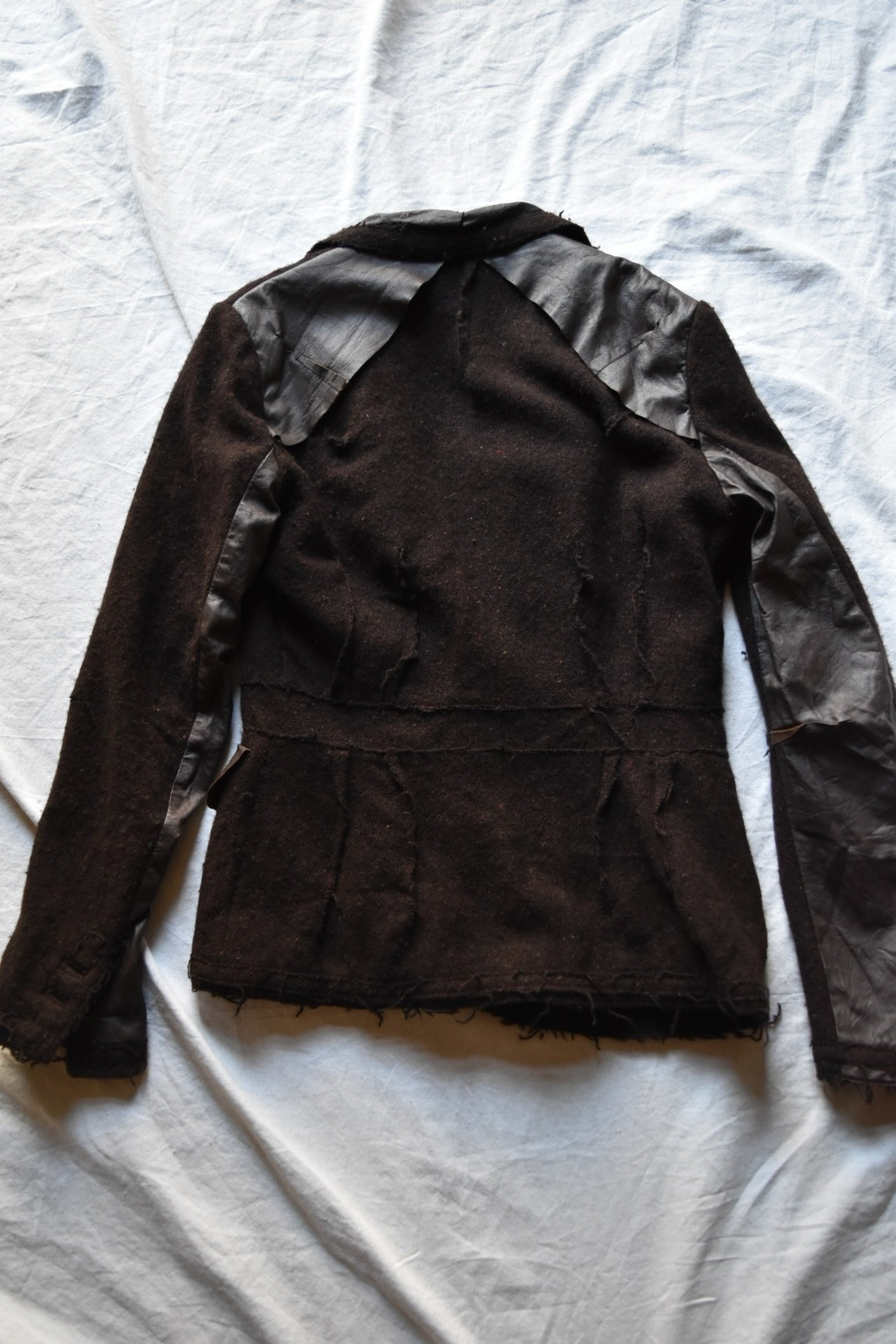 "JOHN GALLIANO" Damege processing leather set up