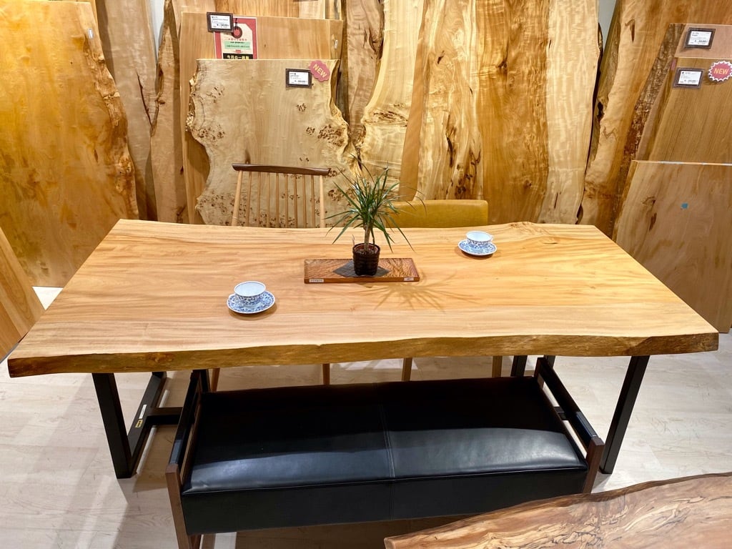 全面杢】栃（トチ）_2050×880-840-990×60_横浜元町店_テーブル天板/一