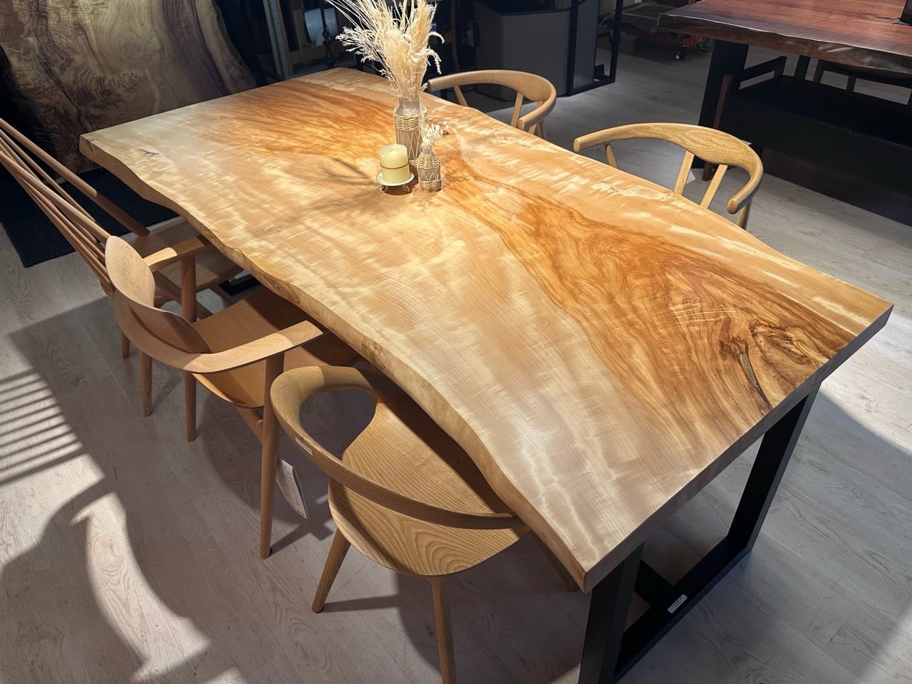 栃の木テーブル K様商談中12/28迄 【Premium】栃（トチ）_2100×830-900-980×55_青山店_