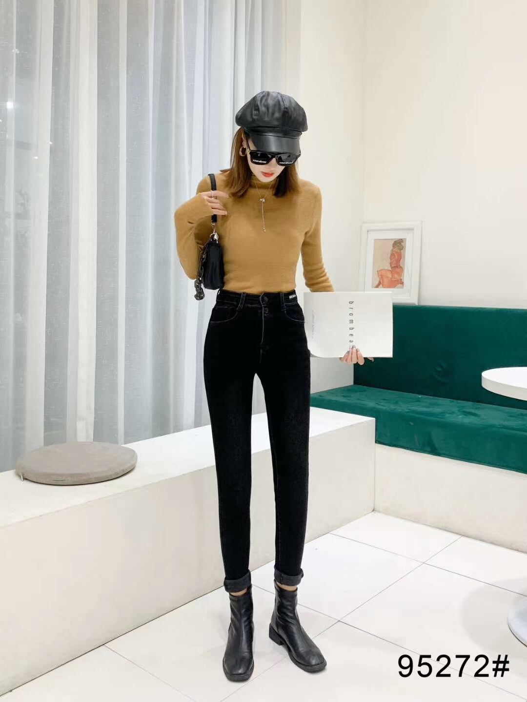 ロールアップデニムパンツ