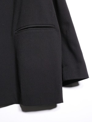 beautiful drape over silhouette easy tailored jacket