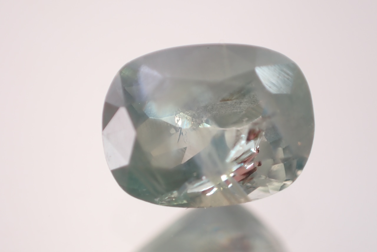 グリーンクリソベリル(簡易ソーティング付)　1.246ct　[C10‐242]