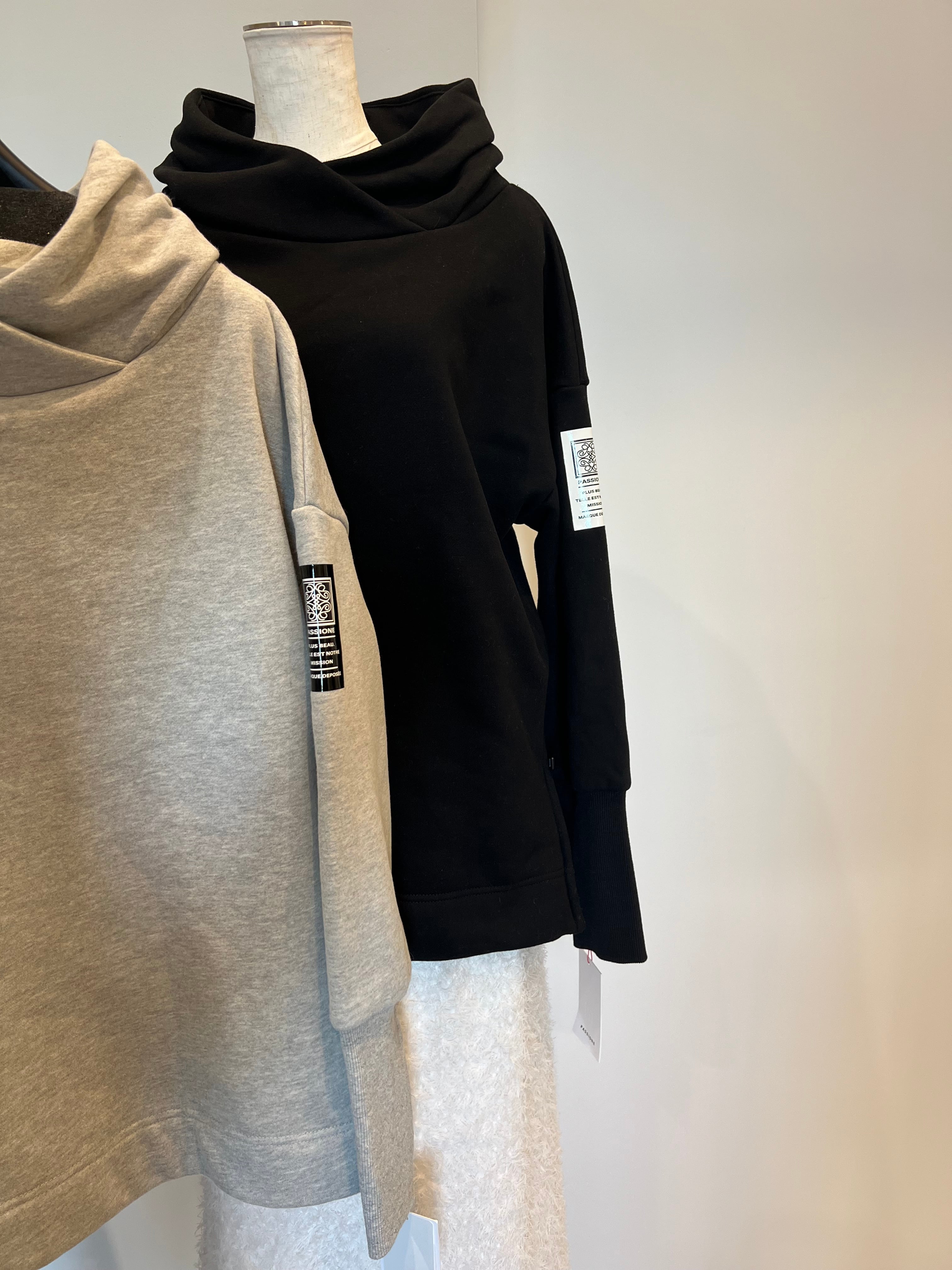 【PASSIONE】裏起毛サイドジッププルオーバー