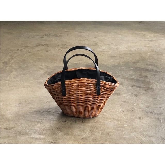 The Bagmati(バグマティ) Small Round Metallic Macrame Tote Bag