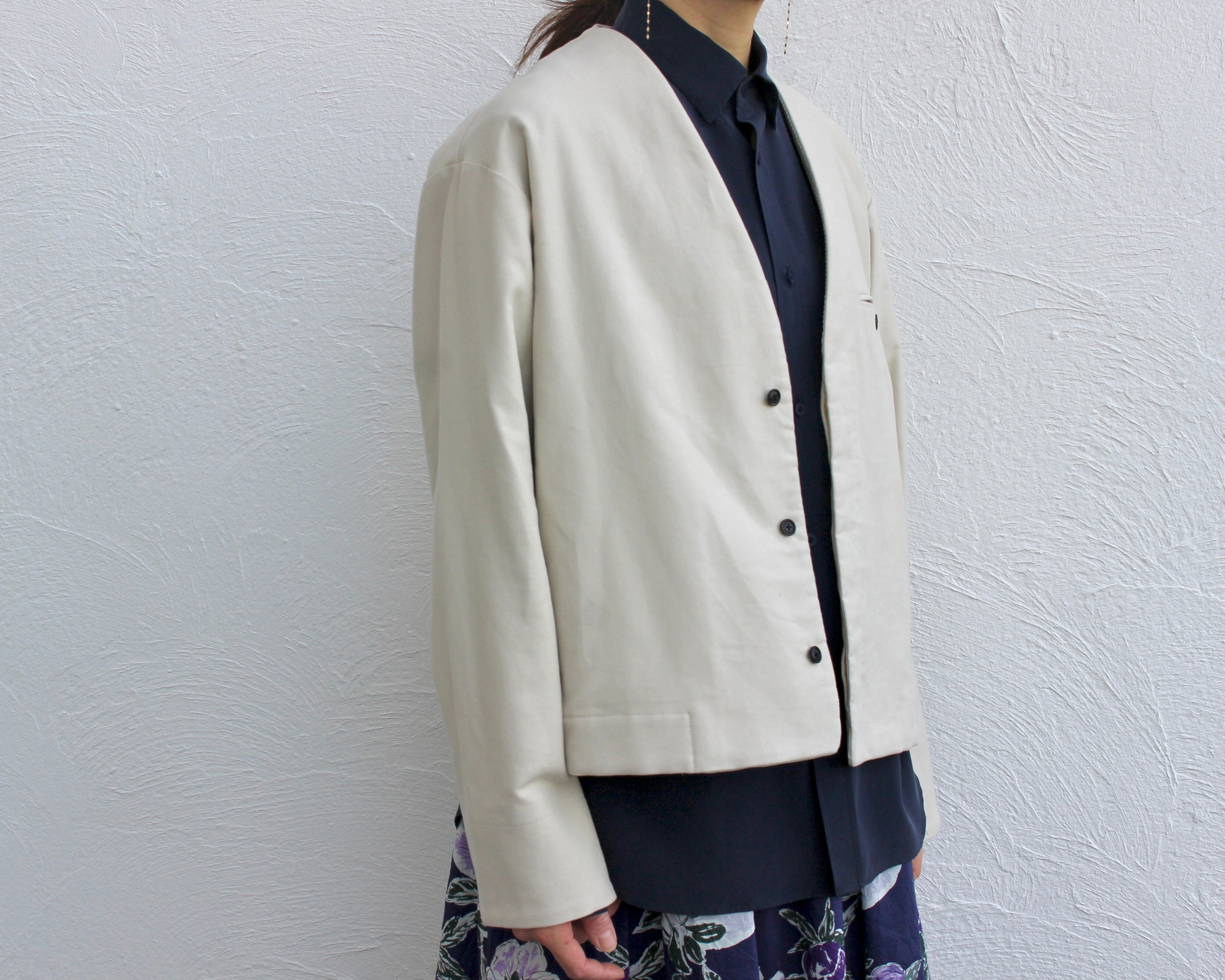 Nikki ESSENTIAL PIECES/V-neck shirt jacket | Coffee Restaurant