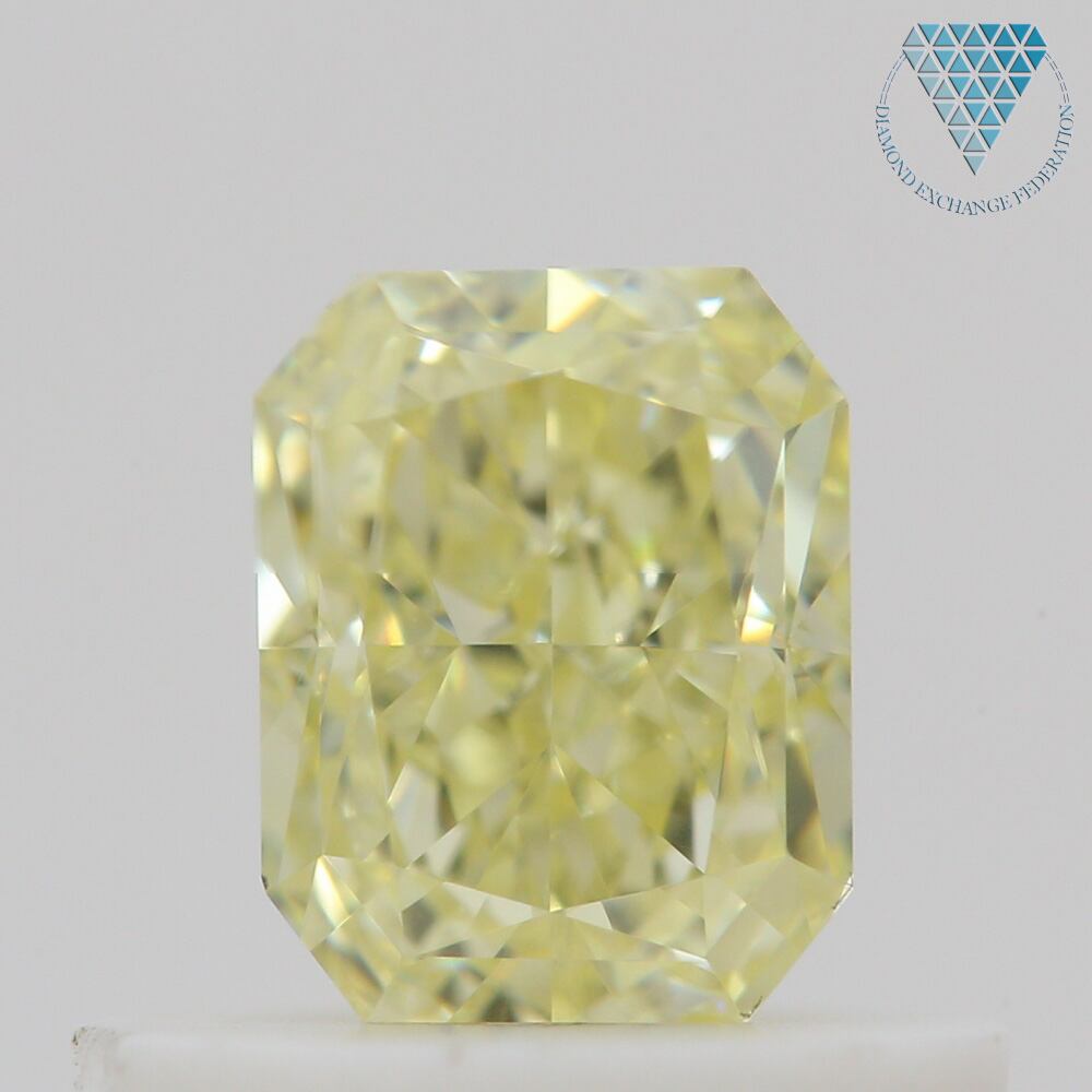 0.5ct FANCY LIGHT YELLOW ルース　イエローダイヤ