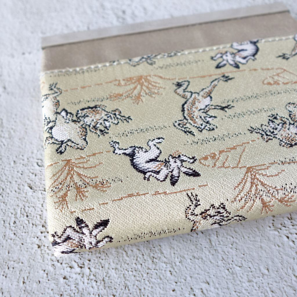 鳥獣戯画 金襴コンパクト財布 ゴールドベージュ ストレートバー