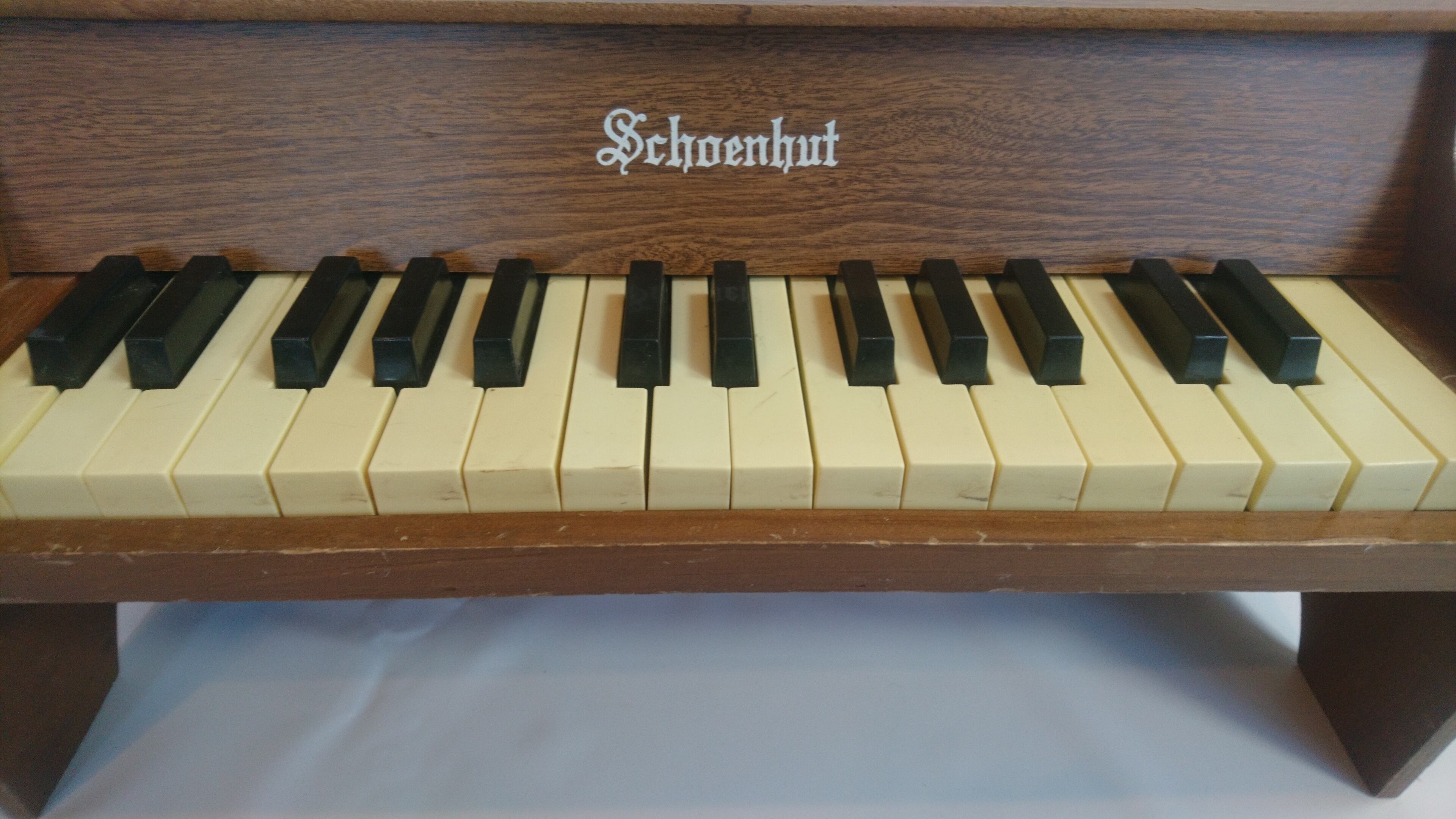 vintage］schoenhutトイピアノポータブル30鍵盤 | おもちゃ楽器.com