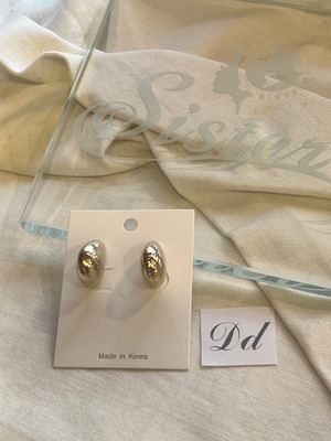 デザインピアス