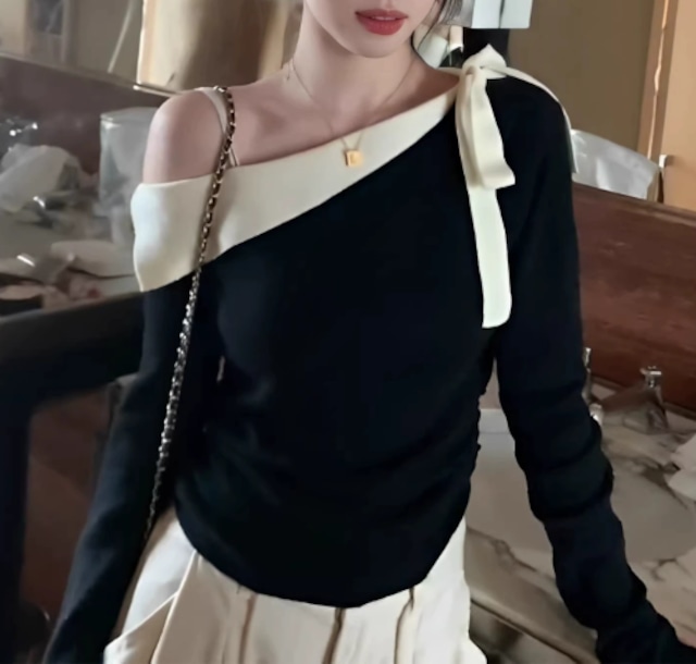 バイカラー リボン結び ワンショル トップス レディース プルオーバー ミディアム 長袖 ワンショルダー 襟付き アシンメトリー フェミニン リボン バイカラー 配色 かわいい 大人可愛い きれいめ シンプル カジュアル 上品 おしゃれ こなれ感 ガーリー エレガント ラブリー キュート 無地 春 秋 冬 ママ 通勤 学生 学校 通学 デート お出かけ 旅行 公園 女子会 休日 ショッピング カフェ モノトーン 体型カバー 普段使い 着回し S M L 黒 ブラック