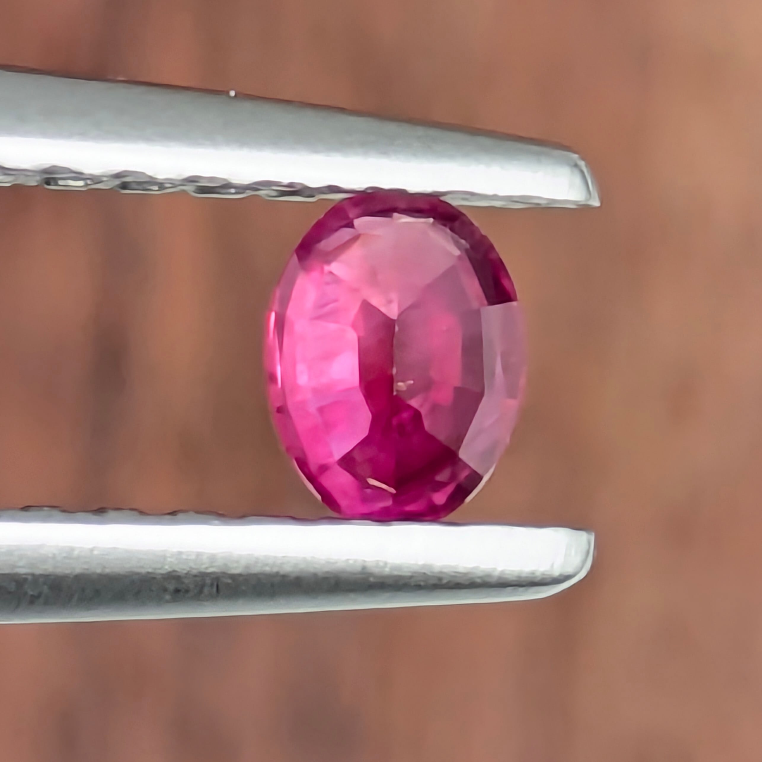 非加熱ルビールース ミャンマー・モゴック産 【0.23ct】 PRO208752