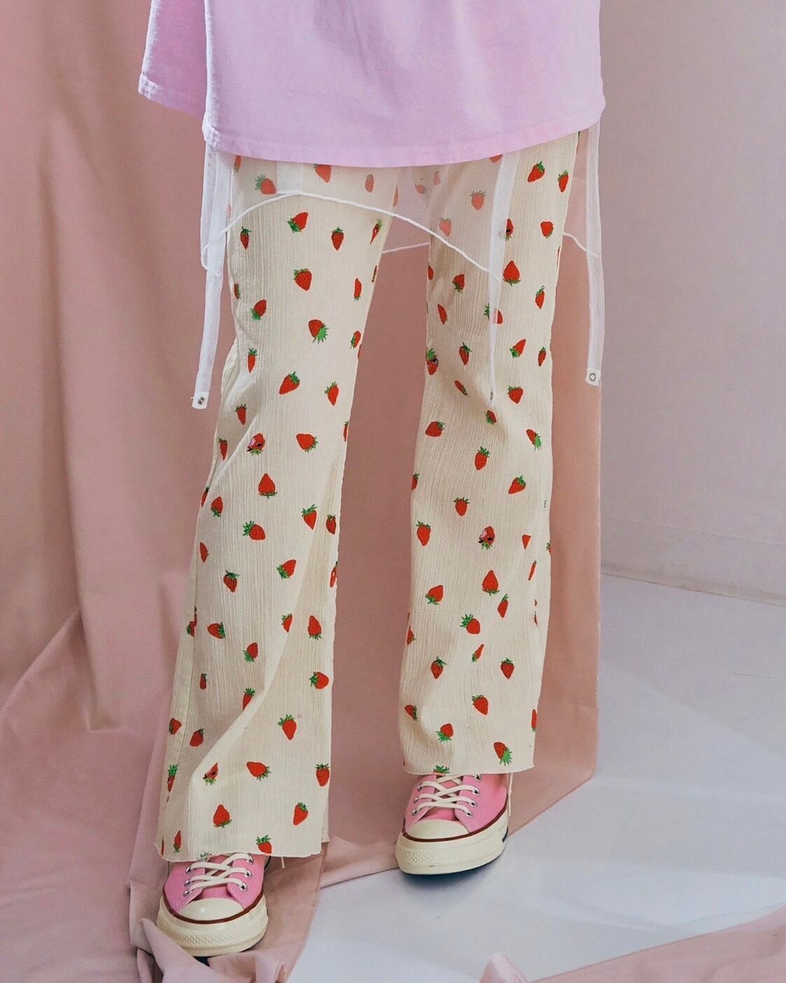 X-girl PIGMENT DYED FACE AND LOGO SQUARE PATCH SWEATPANTS | TigerLily