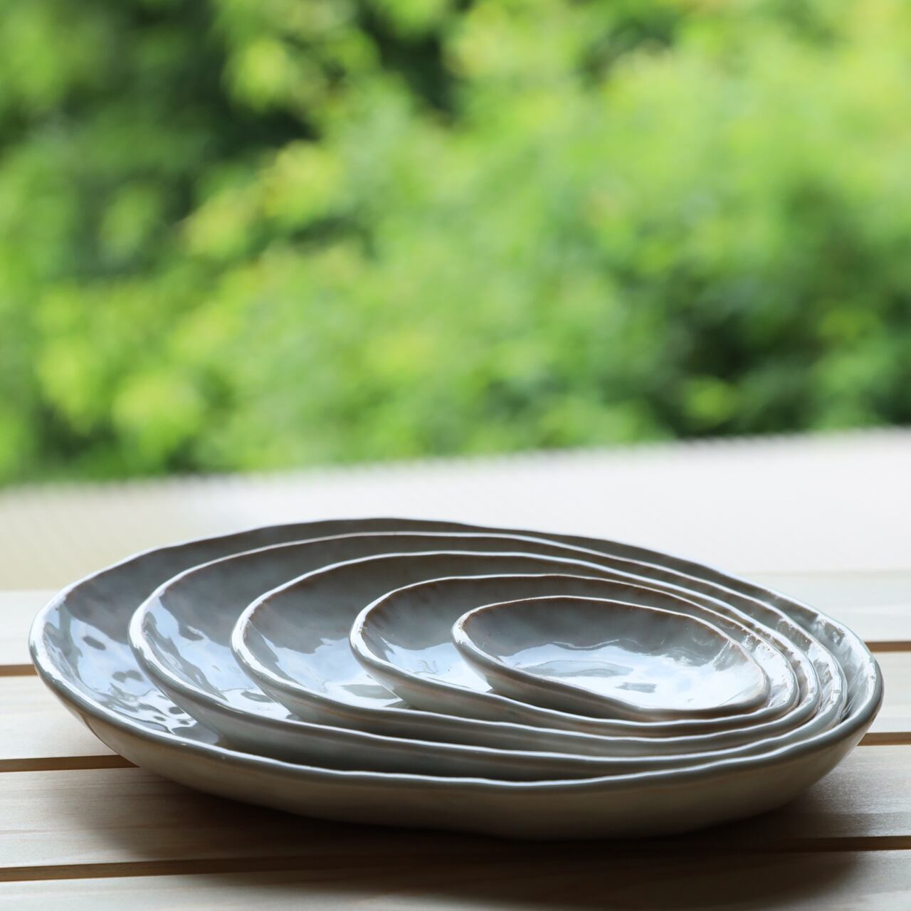 勾玉皿 カレー皿 シロ | 萩のうつわ