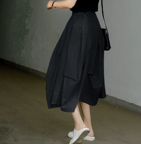 スカート ロングスカート フレアスカート ミモレ丈 ロング丈 フレア Aライン ポケット ウエストゴム かわいい きれいめ シンプル カジュアル おしゃれ お洒落 大人可愛い 大人女子 ラフ キュート ガーリー ルーズ 個性的 エレガント 存在感 抜け感 無地 オールシーズン シーズンレス 10代 20代 30代 40代 レディース 女性用 ママ 学生 通学 デート お出かけ 女子会 休日 旅行 着回し 普段使い 楽ちん 定番 M L XL 2XL 大きいサイズ 黒 ブラック カーキ アプリコット
