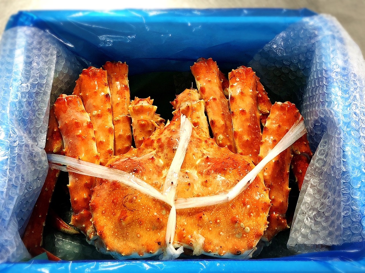 タラバ蟹 姿1.3kg前後【ボイル冷凍】3-4人前 ※控えめな量