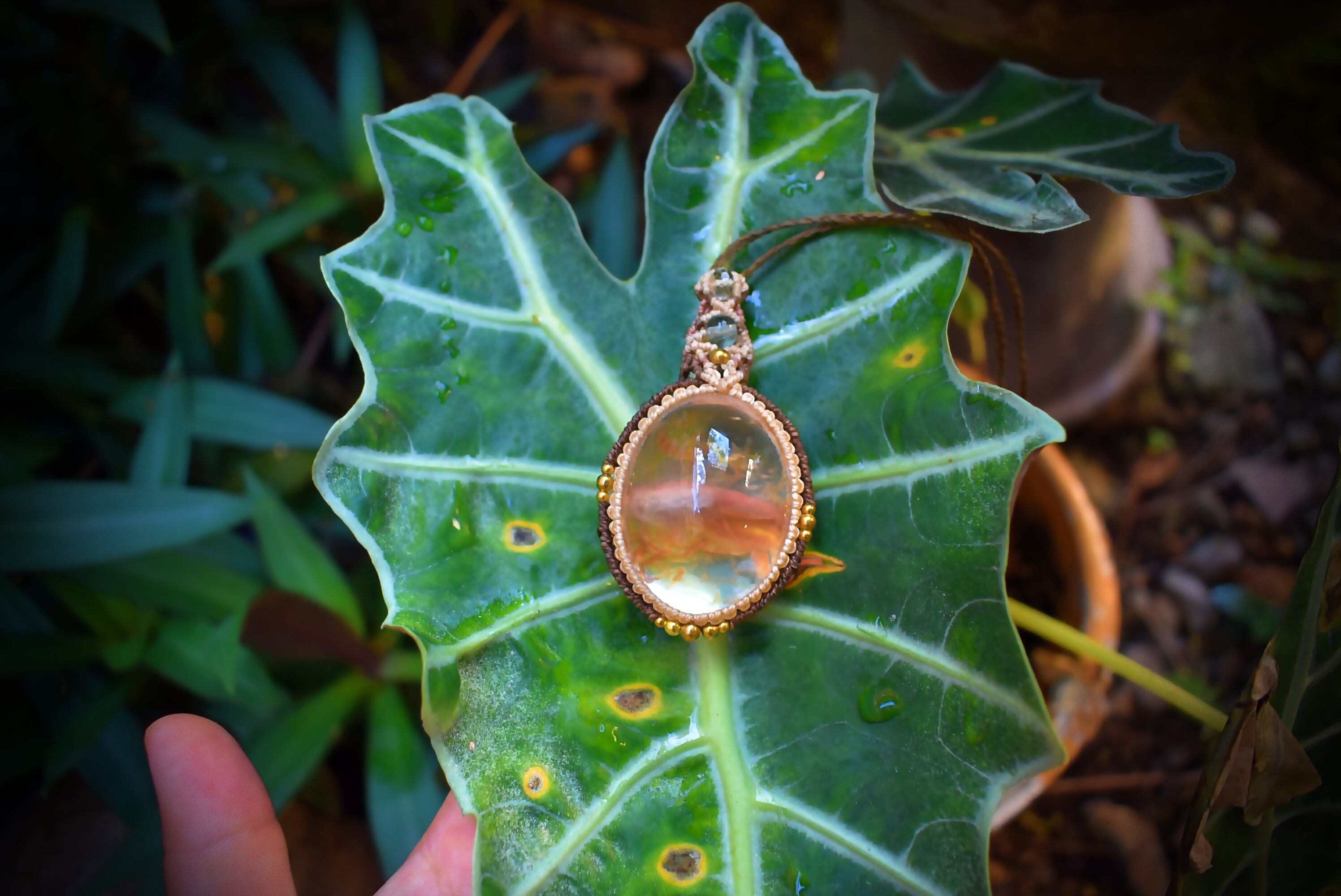 ピンクの波★ピンクガーデンクォーツ マクラメペンダント