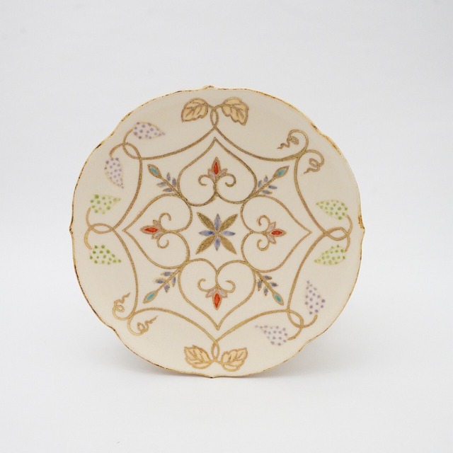 【友田 多紀】4.5寸皿　葡萄唐草　52