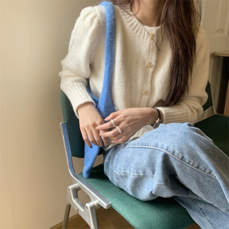 トップス レディース 5色 カーディガン ニット セーター かわいい 大人可愛い きれいめ カジュアル 上品 エレガント フェミニン おしゃれ お洒落 こなれ感 ラブリー キュート ガーリー 華やか 送料無料 存在感 無地 ハート 学生 通学 デート お出かけ 女子会 休日 S M L XL ホワイト 白 ブラック 黒 ピンク ブルー 青 レッド 赤 秋 冬 10代 20代 30代 韓国 韓国系 着回し 普段使い 重ね着 防寒 ファッション コーデ モテ トレンド 流行 インスタ映え