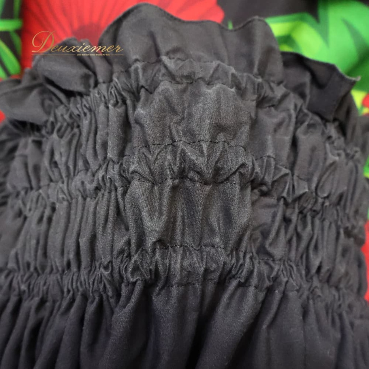 フラダンス 衣装 パウスカート ブラック系 ブルー系 リバーシブル ハイビスカス柄 カヒコ柄 鮮やか 華やか エレガント 上品 大人っぽい きれい かわいい 黒 赤 緑 青 ダンス衣装 レディース ハワイアン アロハ ハワイアンプリント ダンス レッスン 練習