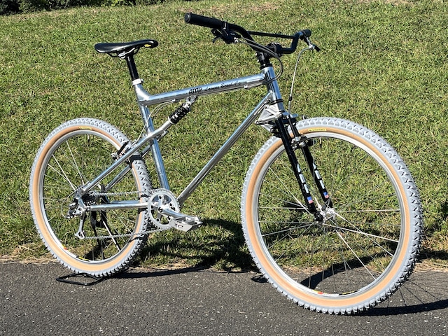 1992 AMP Research B2